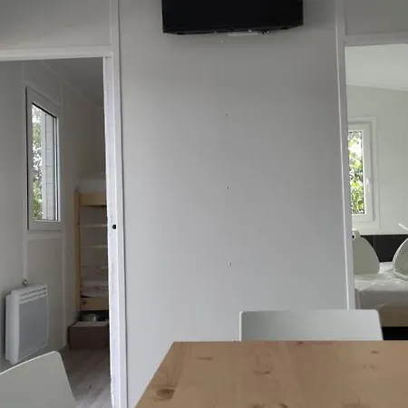 Komfortowy Domek Niedaleko Centrum Miasta Nyaraló *